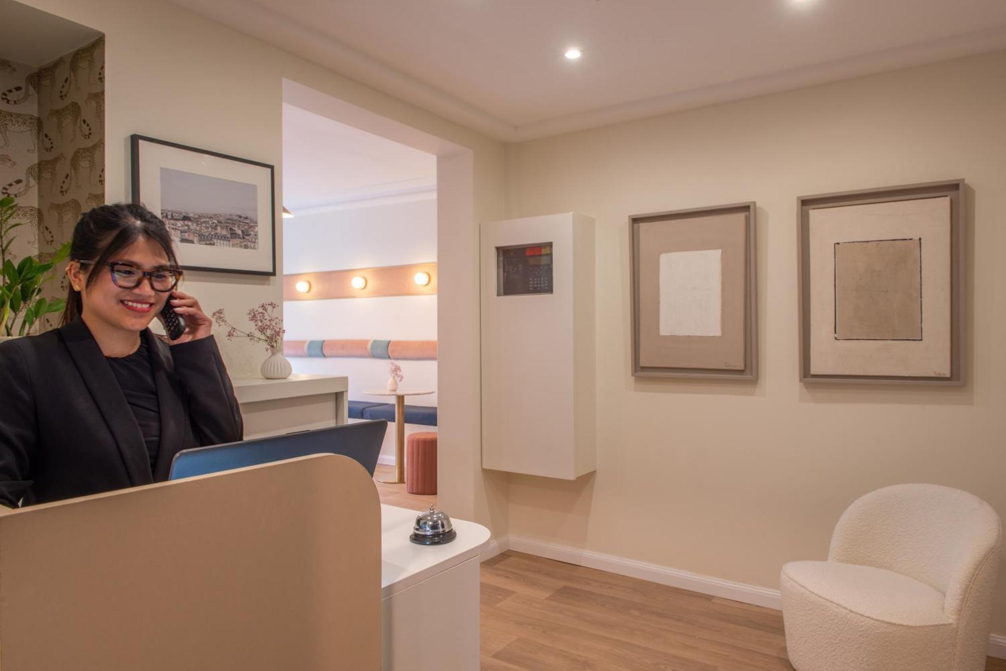 Hotel Avama Prony Paříž Exteriér fotografie